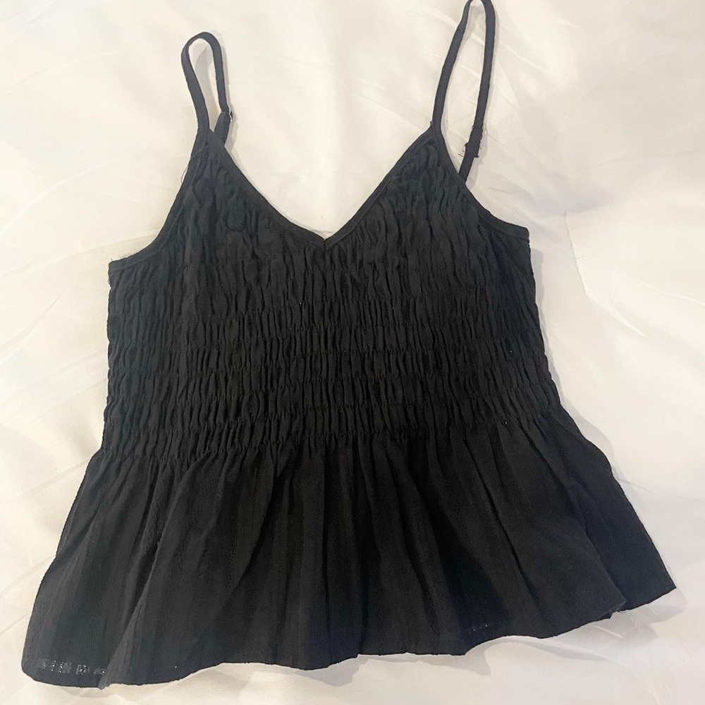 Smocked, cropped tank - black